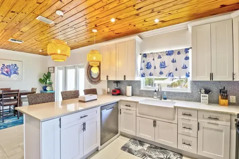 Canal's End Abaco BS