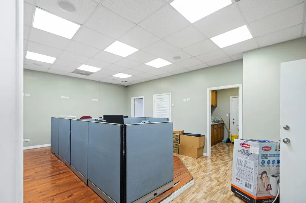 Soldier Road Plaza 191 New Providence Paradise Island BS