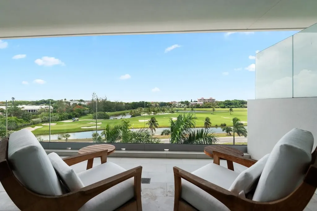 Goldwynn New Providence Paradise Island BS