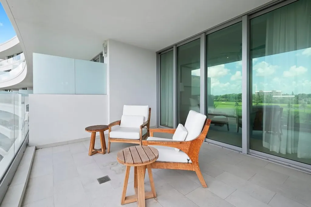 Goldwynn New Providence Paradise Island BS