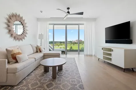 Goldwynn New Providence Paradise Island BS