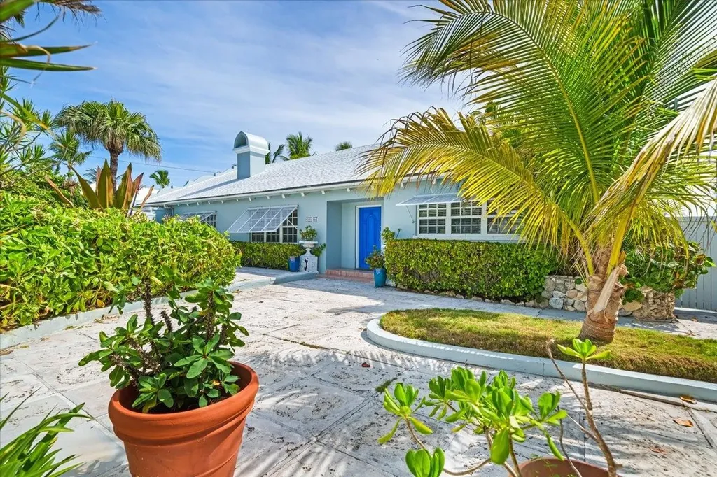 Eastern Road 72 New Providence Paradise Island BS
