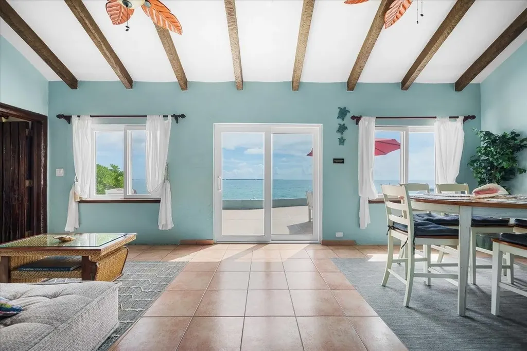 Water's Edge New Providence Paradise Island BS