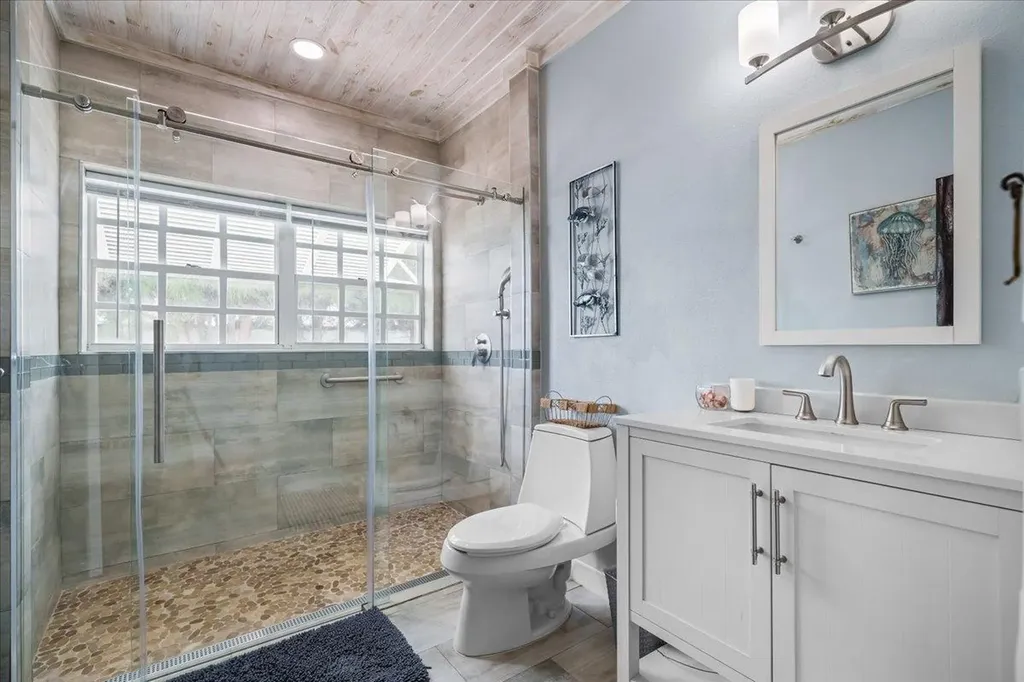 Water's Edge New Providence Paradise Island BS