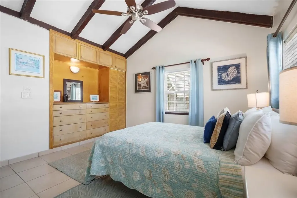 Water's Edge New Providence Paradise Island BS