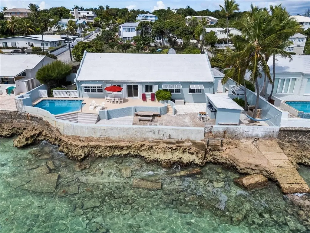 Water's Edge New Providence Paradise Island BS