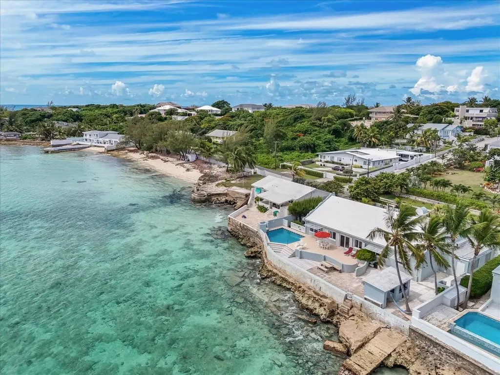 Water's Edge New Providence Paradise Island BS