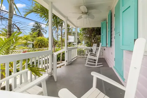 Mermaid's Cottage Eleuthera BS