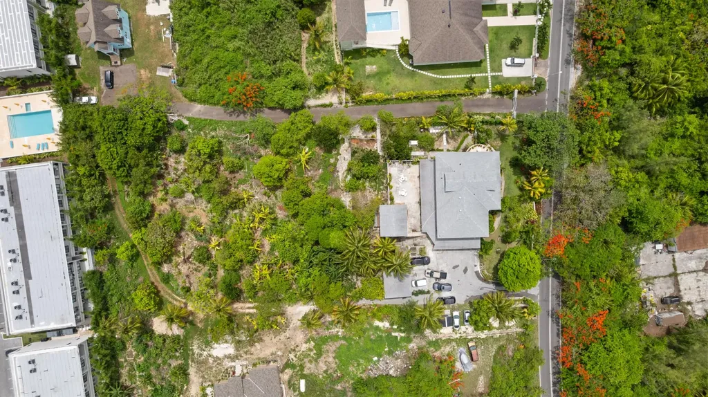 Las Palomas - West Bay Street New Providence Paradise Island BS