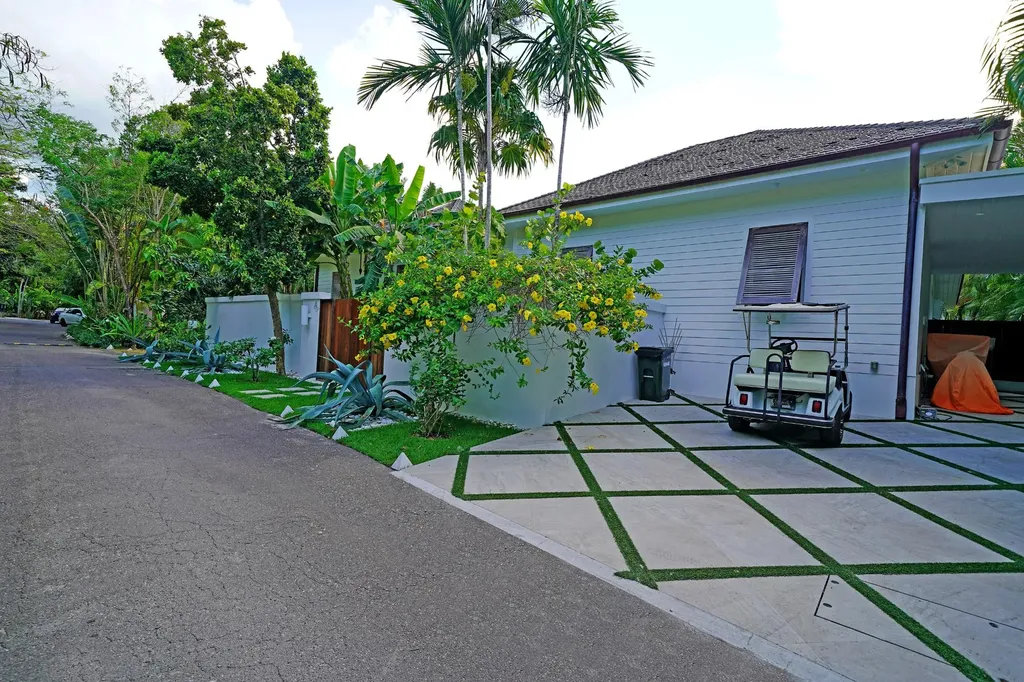 Club Villa 14 New Providence Paradise Island BS