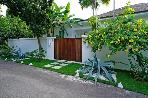 Club Villa 14 New Providence Paradise Island BS