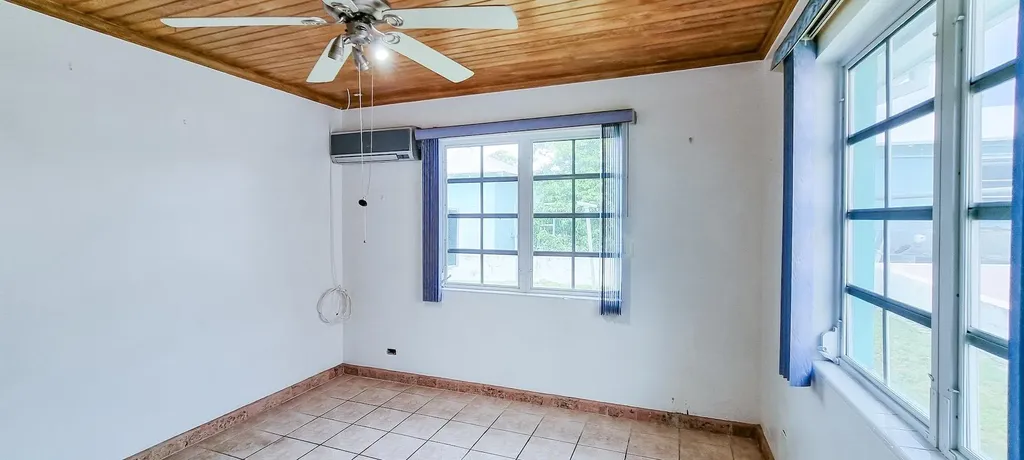 South Road, Spanish Wells Eleuthera BS