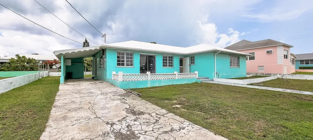 South Road, Spanish Wells Eleuthera BS