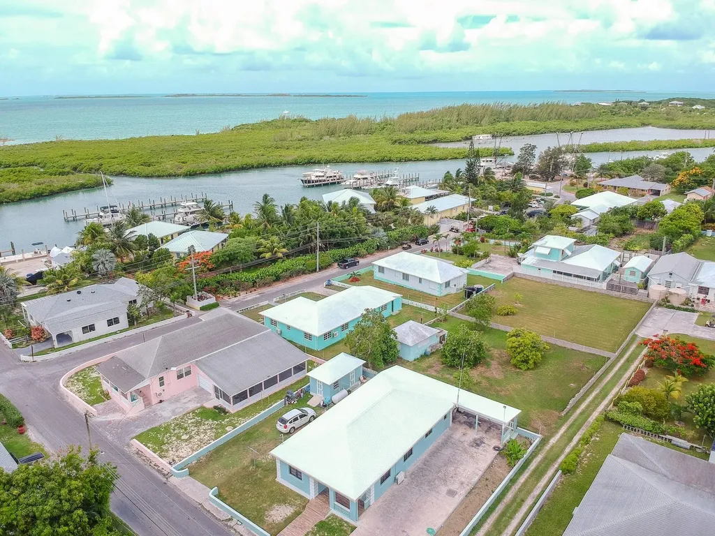 South Road, Spanish Wells Eleuthera BS