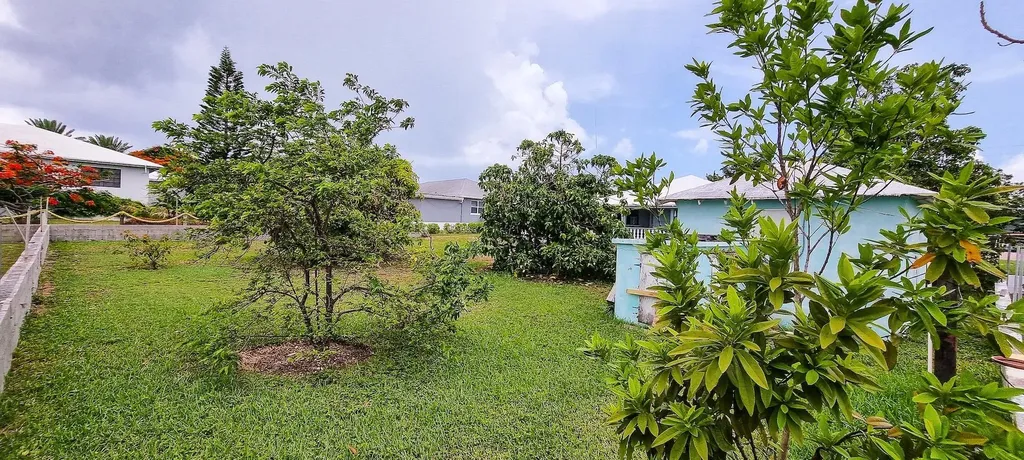 South Road, Spanish Wells Eleuthera BS