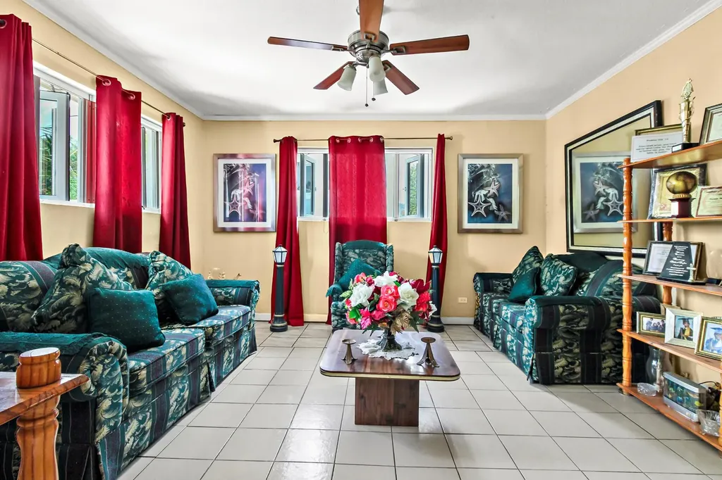 Garden Hills #1 219 New Providence Paradise Island BS