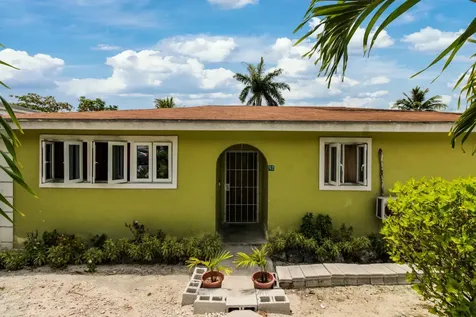 Garden Hills #1 219 New Providence Paradise Island BS