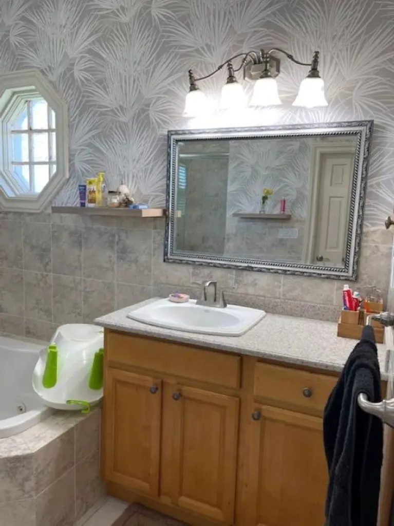 Ganymede Drive Arden For 8 Grand Bahama Freeport BS