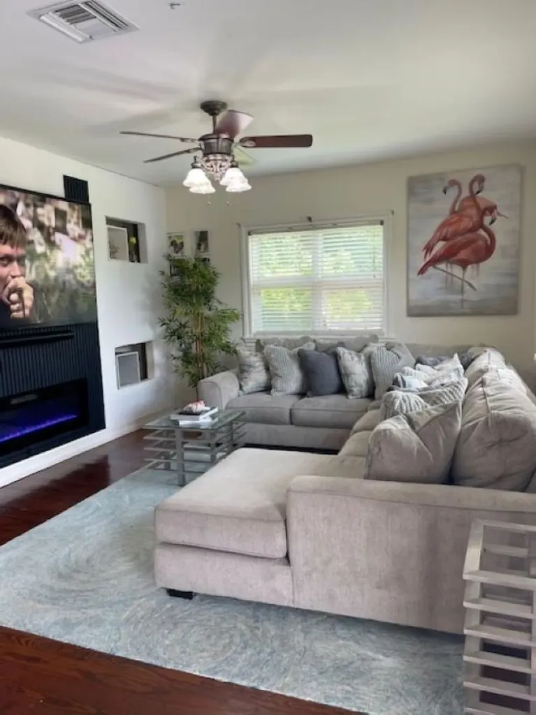 Ganymede Drive Arden For 8 Grand Bahama Freeport BS