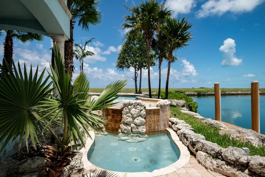 Evansted Grand Bahama Freeport BS