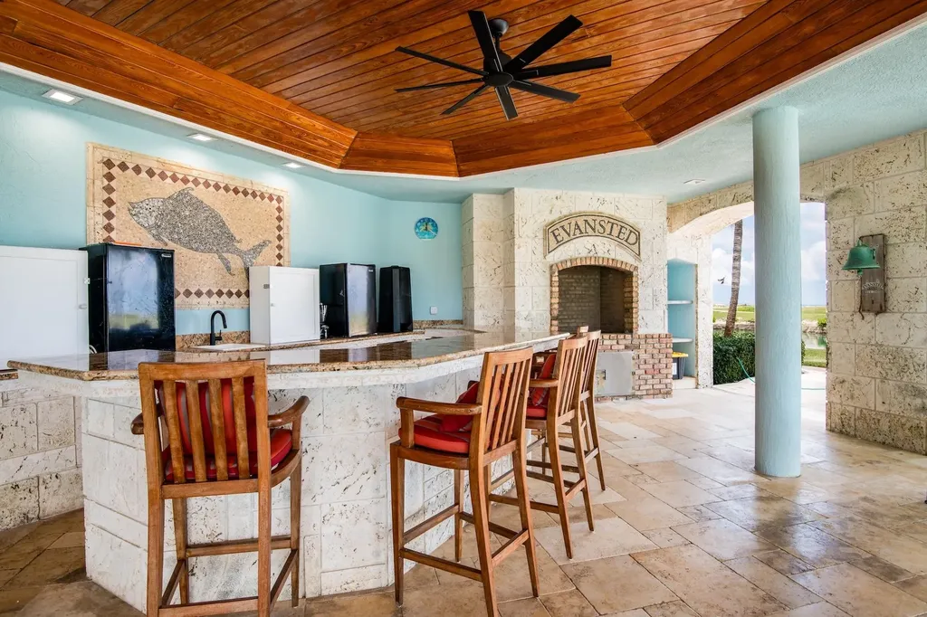 Evansted Grand Bahama Freeport BS