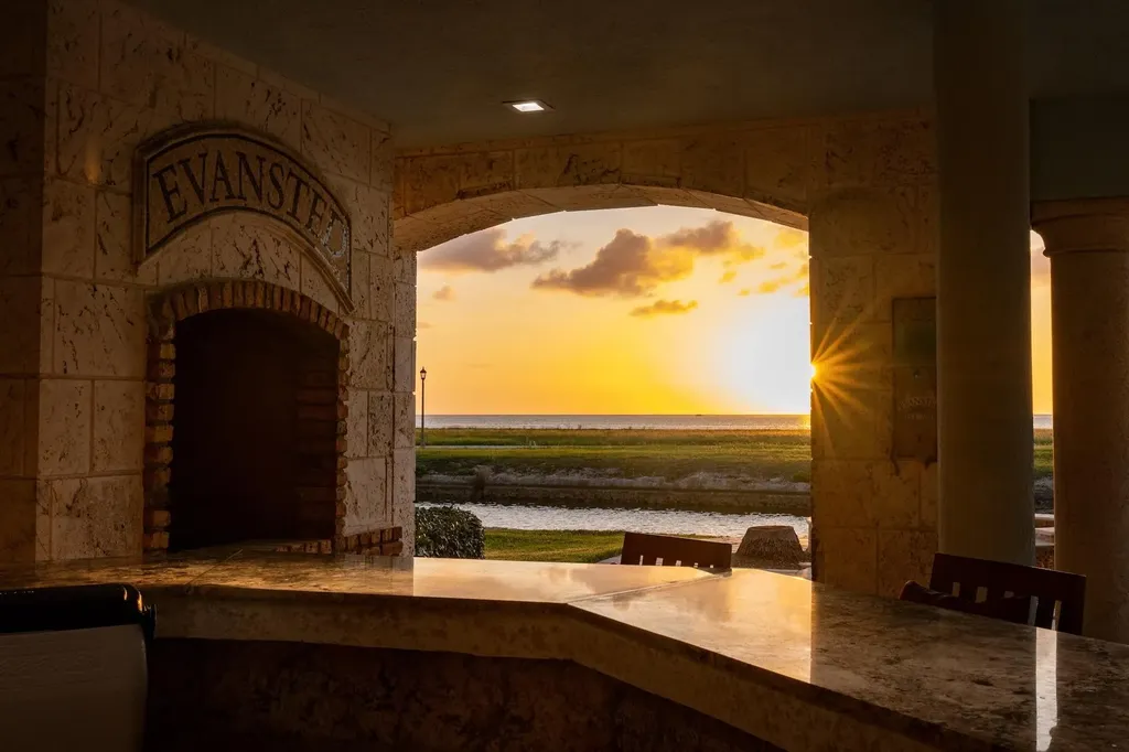 Evansted Grand Bahama Freeport BS