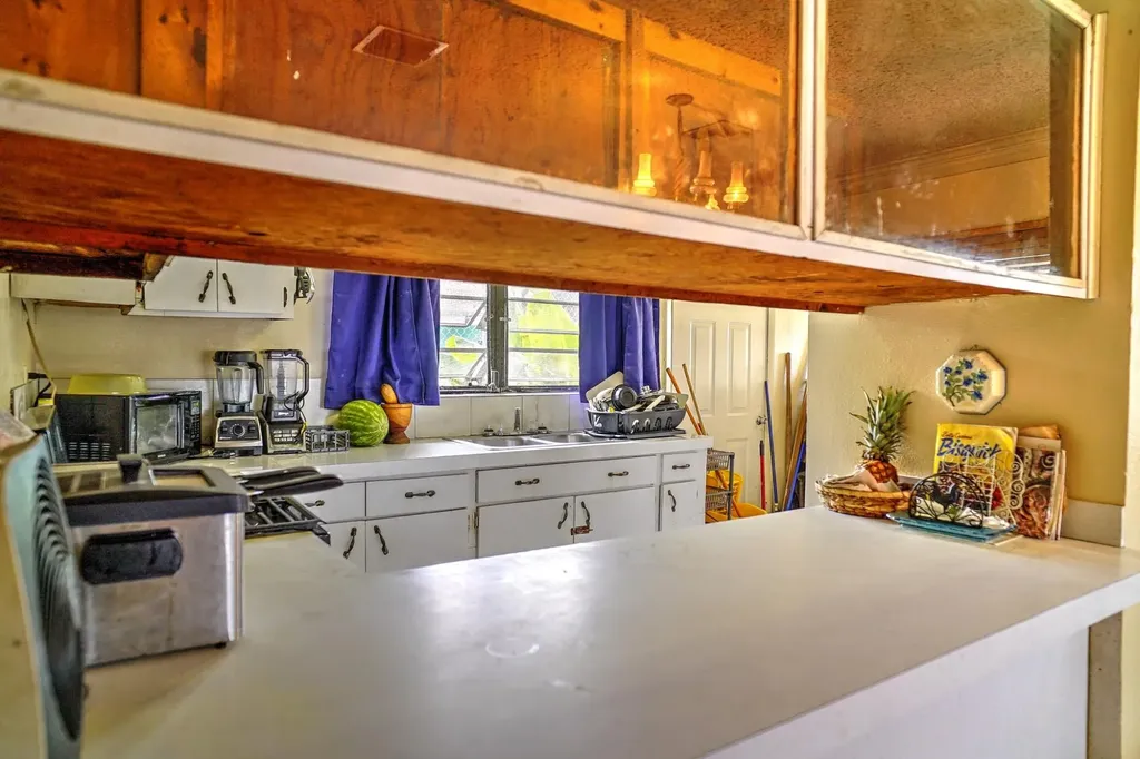 Bay Geranium Avenue 24 New Providence Paradise Island BS