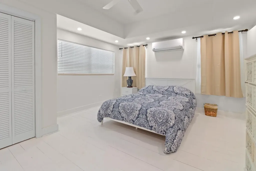 Tower Heights 14 New Providence Paradise Island BS