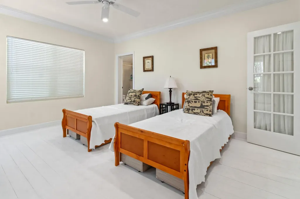 Tower Heights 14 New Providence Paradise Island BS