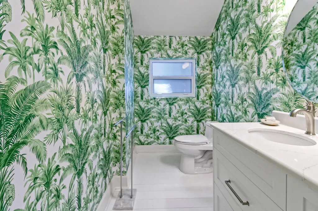 Tower Heights 14 New Providence Paradise Island BS