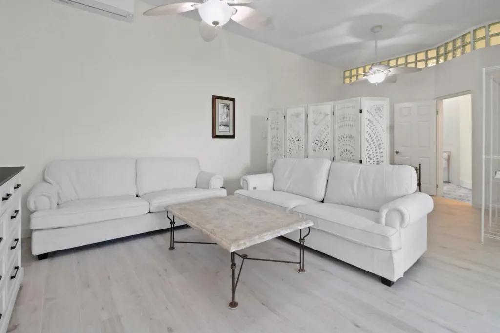 Tower Heights 14 New Providence Paradise Island BS