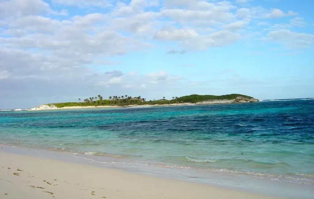 23 Acre Oceanview Parcel Long Island BS