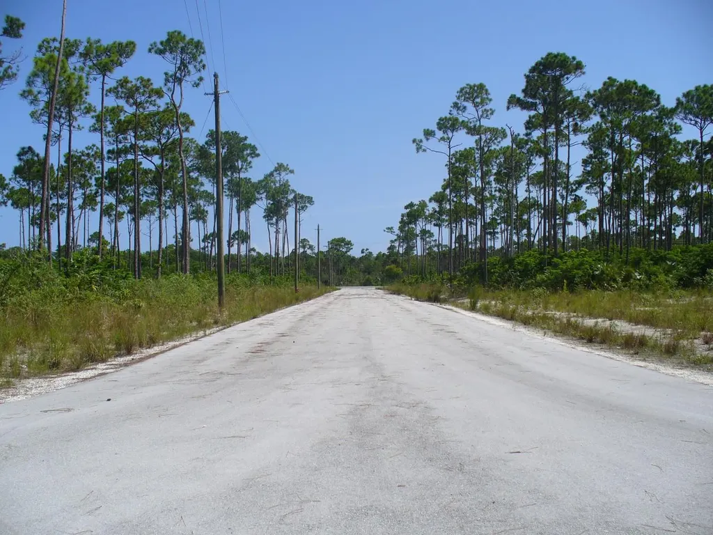 East Sunrise Highway Lot 7 Grand Bahama Freeport BS