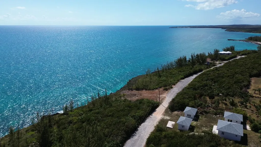 Queen's Highway Eleuthera BS