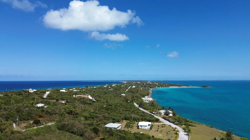 Queen's Highway Eleuthera BS