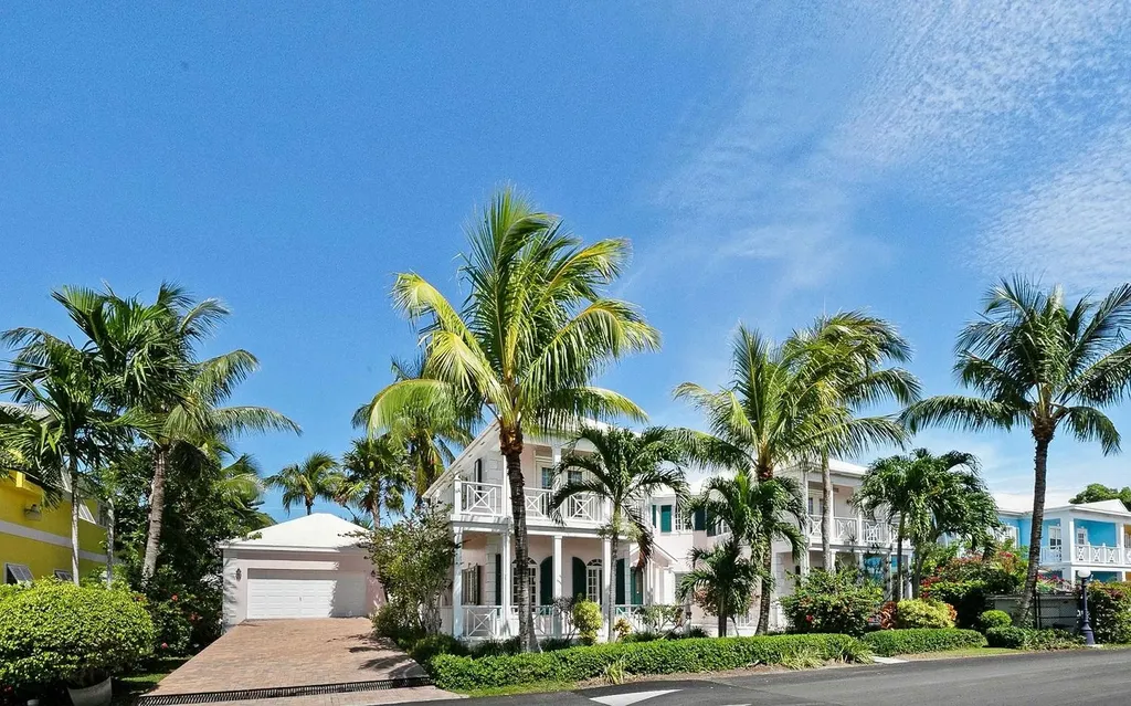 Sandyport Drive Home New Providence Paradise Island BS