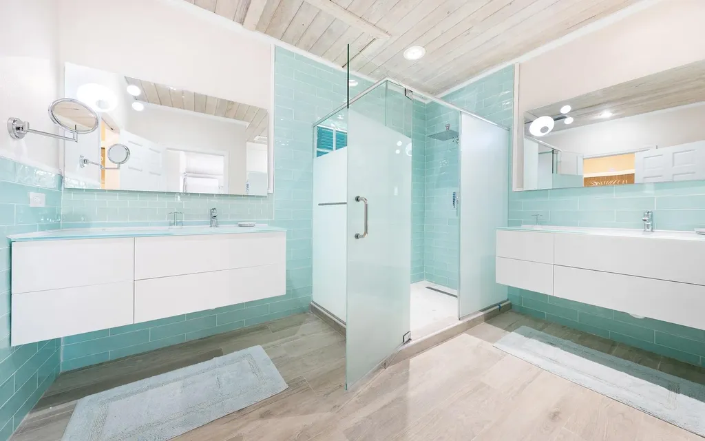 Sandyport Drive Home New Providence Paradise Island BS