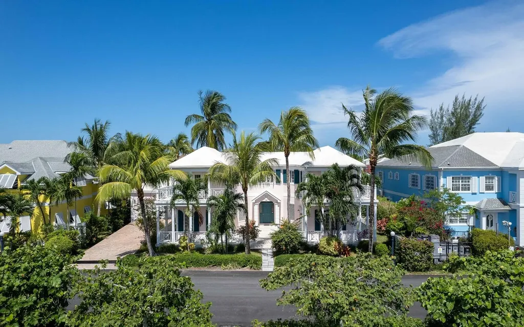 Sandyport Drive Home New Providence Paradise Island BS