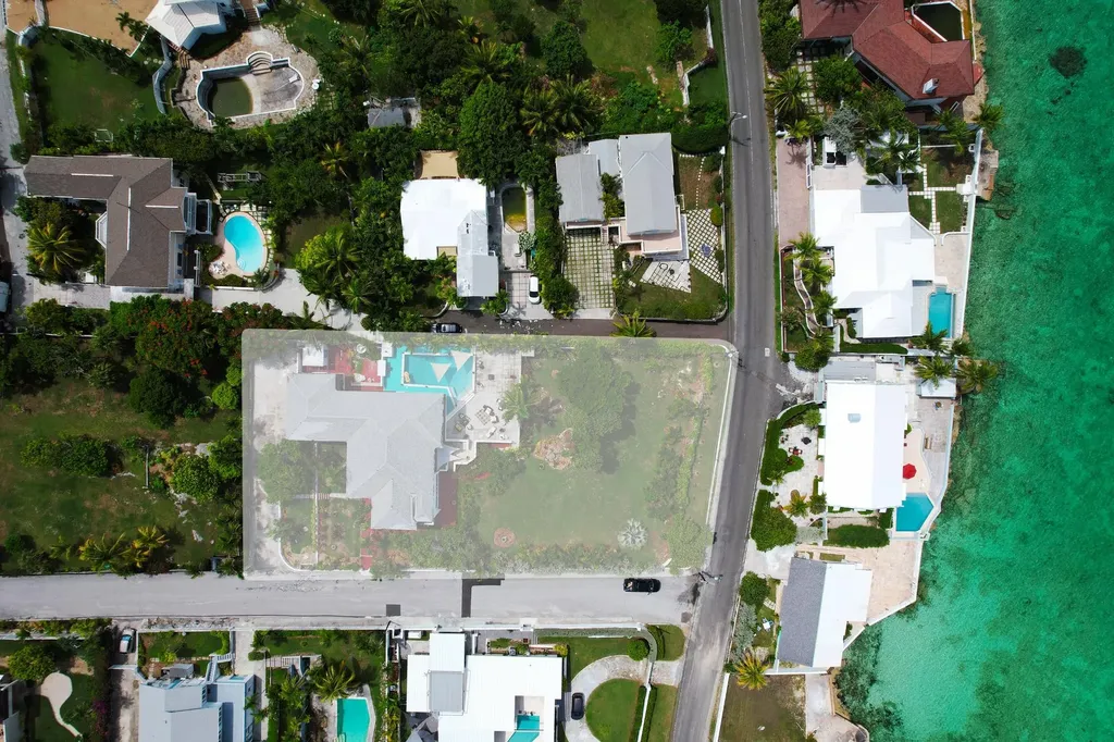 Eastern Road New Providence Paradise Island BS