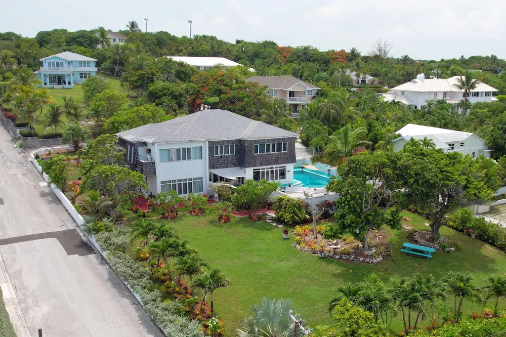 Eastern Road New Providence Paradise Island BS