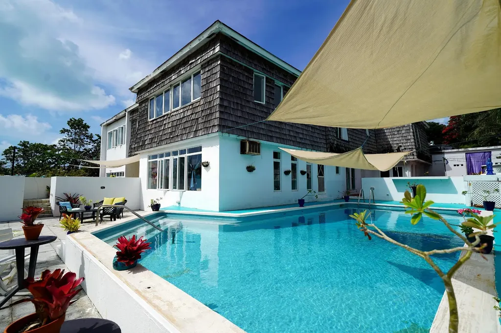 Eastern Road New Providence Paradise Island BS