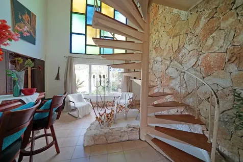 Eastern Road New Providence Paradise Island BS