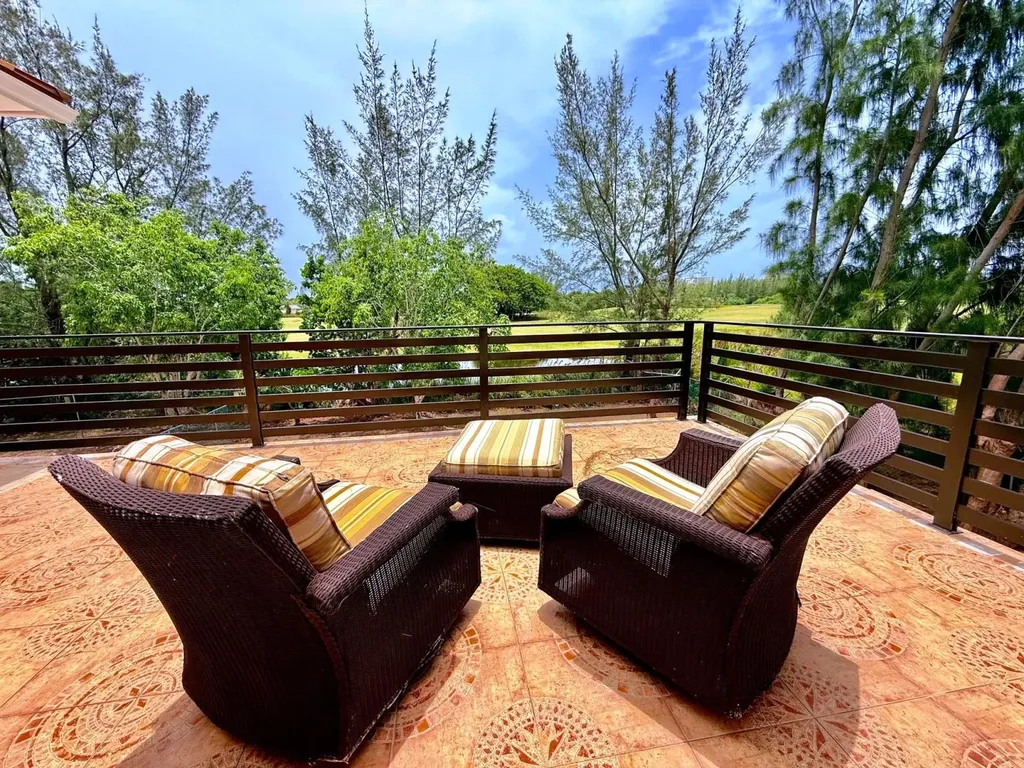 Avalon, Indiana Lane Grand Bahama Freeport BS