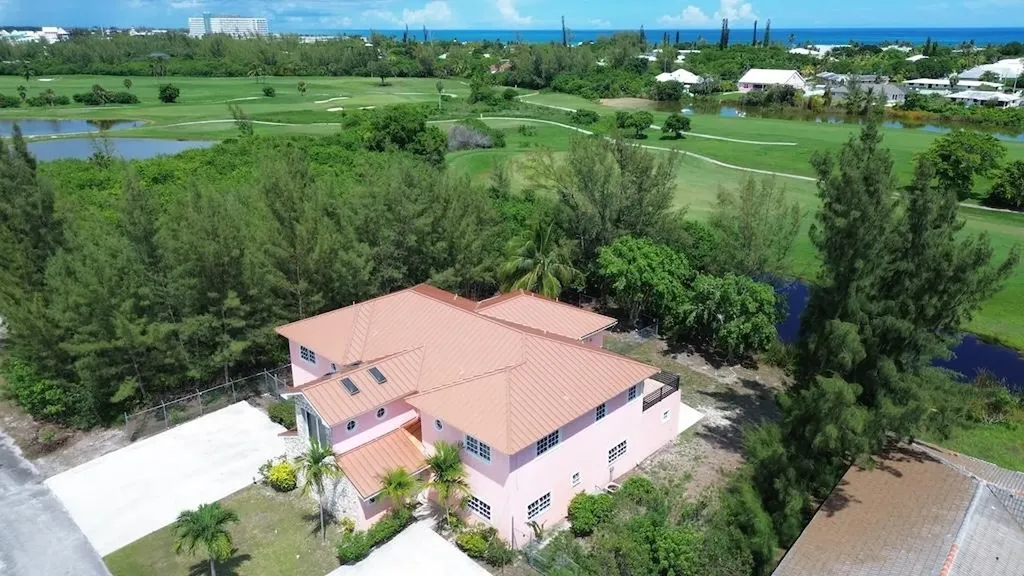Indiana Lane Grand Bahama Freeport BS
