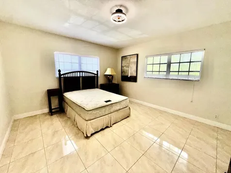 Indiana Lane Grand Bahama Freeport BS