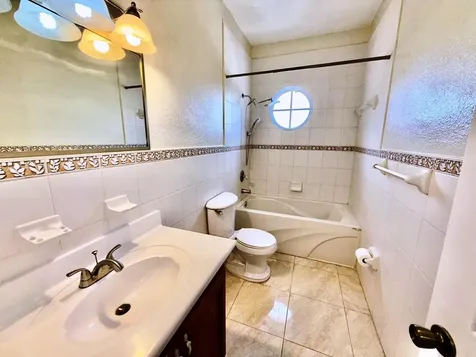 Indiana Lane Grand Bahama Freeport BS