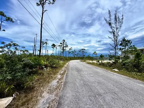 Shannon Lot Grand Bahama Freeport BS