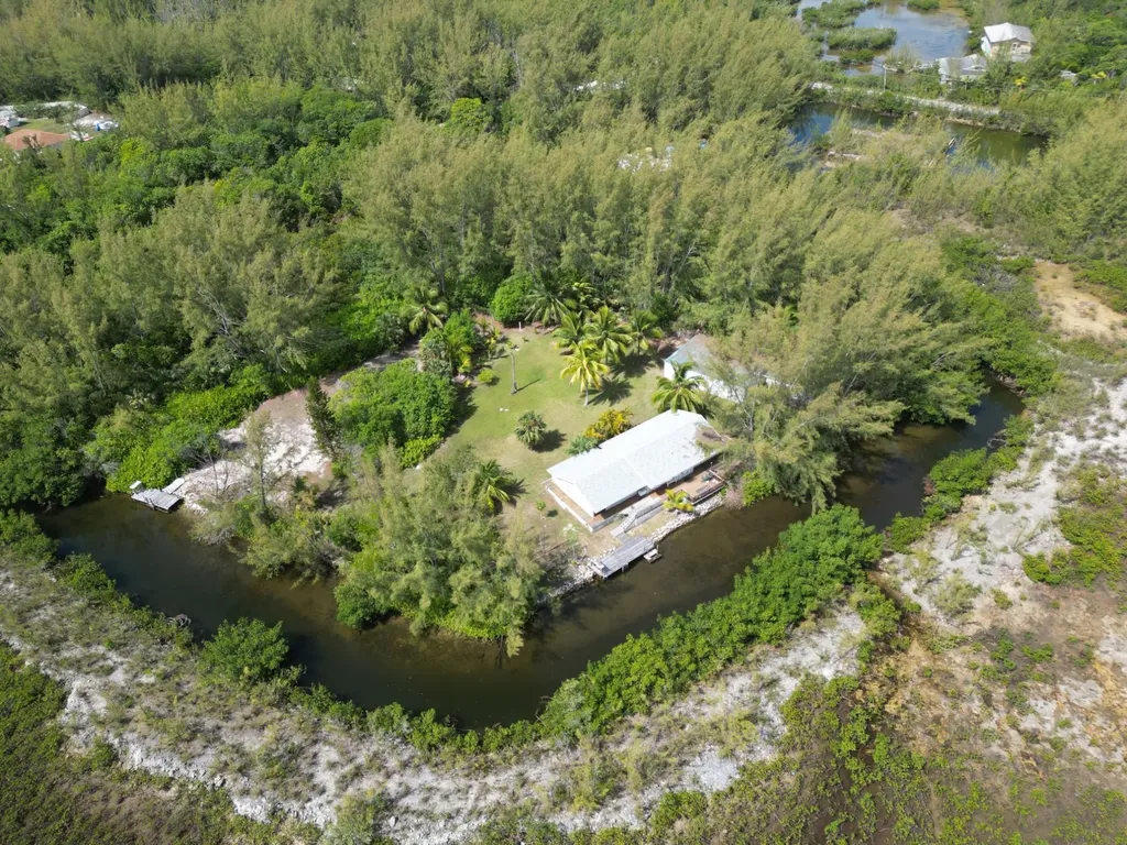 54 Rain Tree Lane Abaco BS