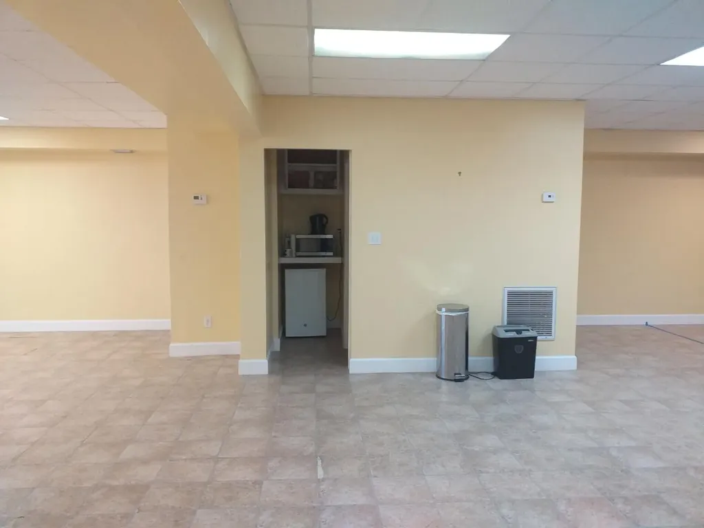 Queen's Highway Block I Cia Subdivision #6 Grand Bahama Freeport BS