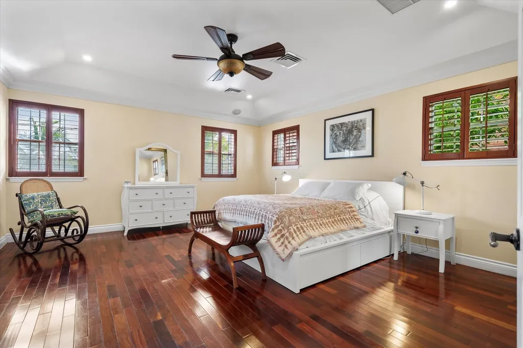 Kingfisher Island Sandypo New Providence Paradise Island BS